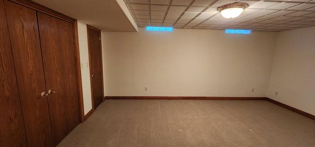 8098 S Meadowcreek COURT, Franklin, WI 53132