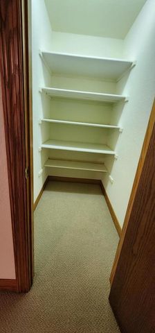 8098 S Meadowcreek COURT, Franklin, WI 53132