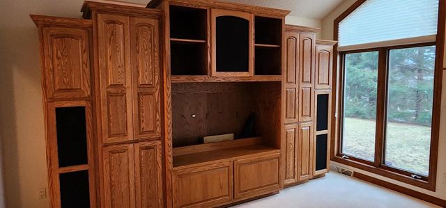 8098 S Meadowcreek COURT, Franklin, WI 53132