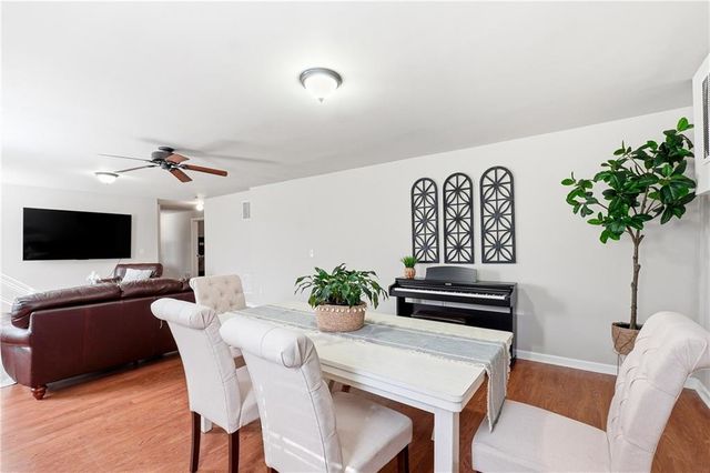 5960 Bridge Stone Court, Cumming, GA 30028