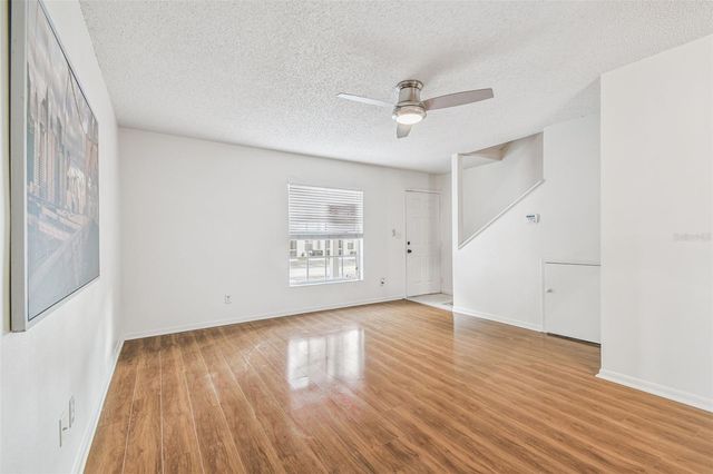 5238 SUNRIDGE PALMS DRIVE 304, Tampa, FL 33617