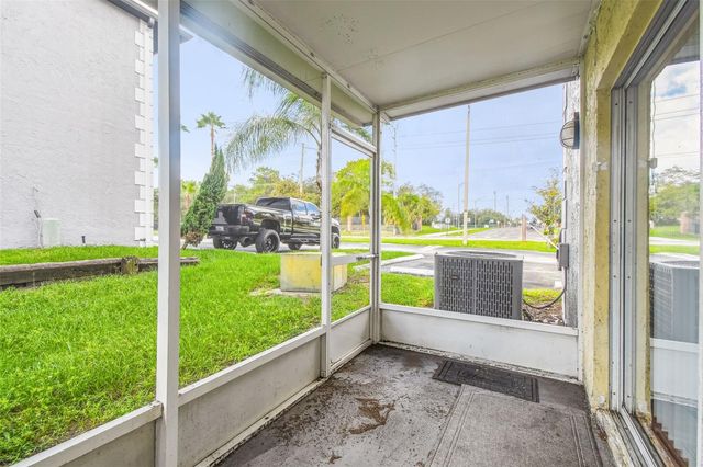 5238 SUNRIDGE PALMS DRIVE 304, Tampa, FL 33617