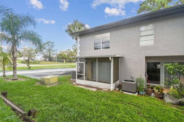 5238 SUNRIDGE PALMS DRIVE 304, Tampa, FL 33617