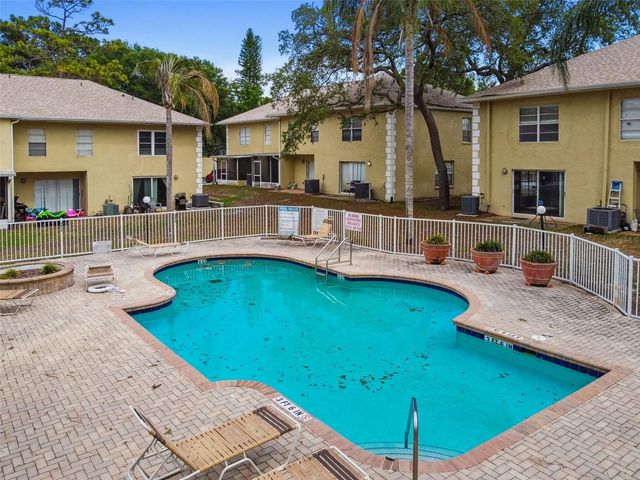 5238 SUNRIDGE PALMS DRIVE 304, Tampa, FL 33617