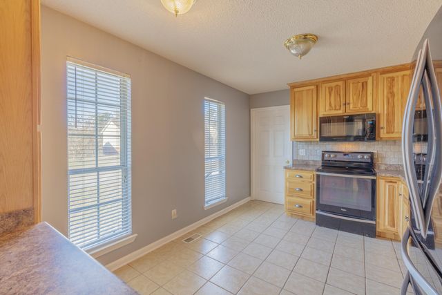 12796 Emerald Creek Circle, Soddy Daisy, TN 37379