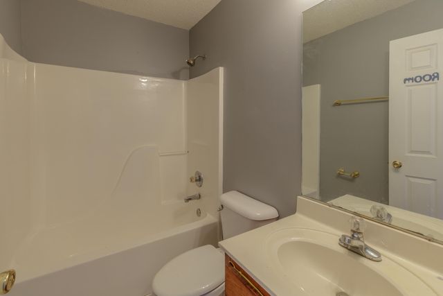 12796 Emerald Creek Circle, Soddy Daisy, TN 37379