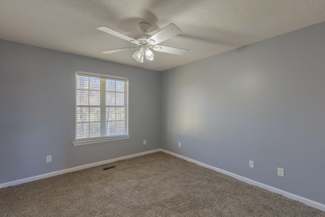 12796 Emerald Creek Circle, Soddy Daisy, TN 37379