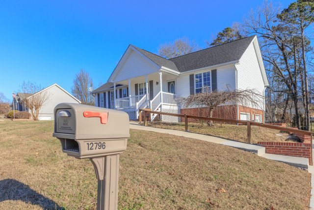 12796 Emerald Creek Circle, Soddy Daisy, TN 37379