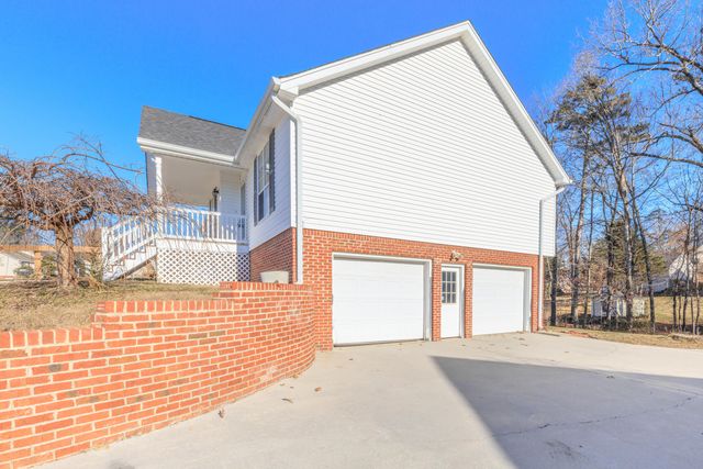 12796 Emerald Creek Circle, Soddy Daisy, TN 37379