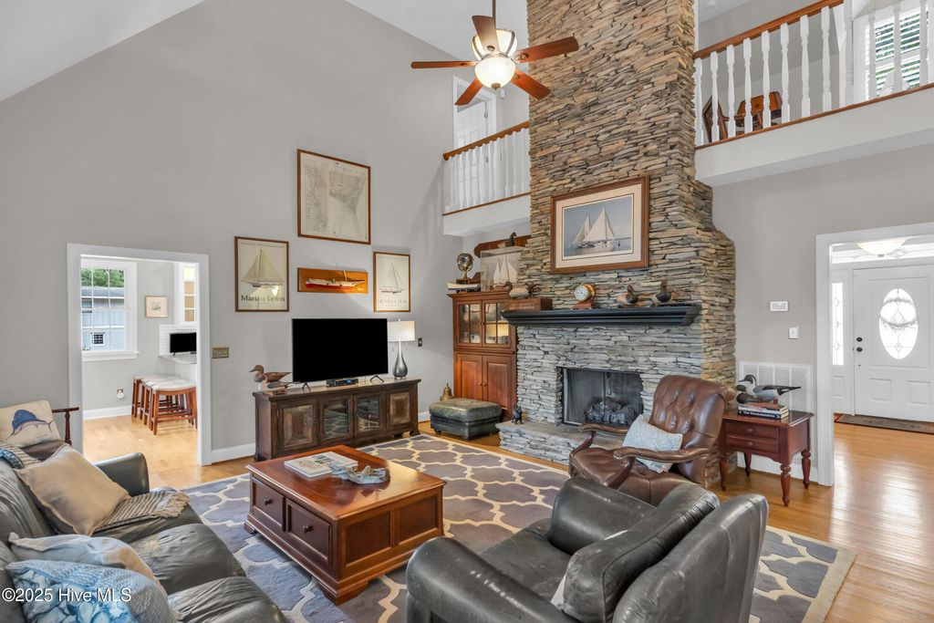 Image 11 of property listing at 500 W St George Street, Southport, NC 28461