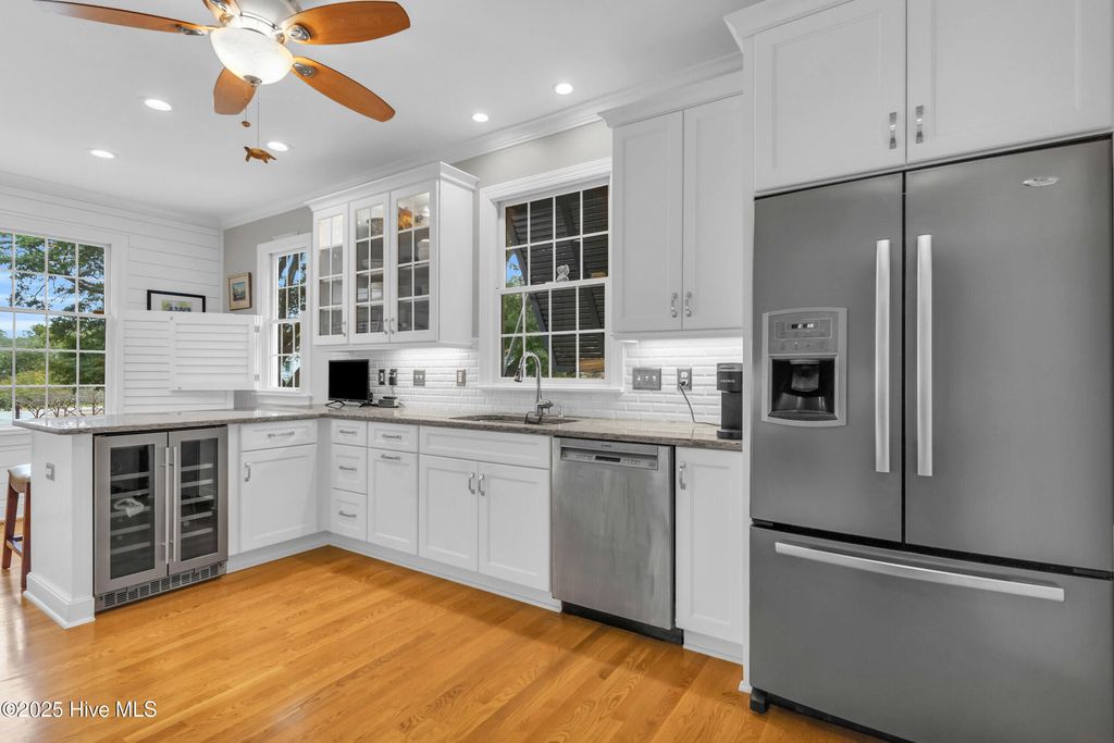 Image 17 of property listing at 500 W St George Street, Southport, NC 28461