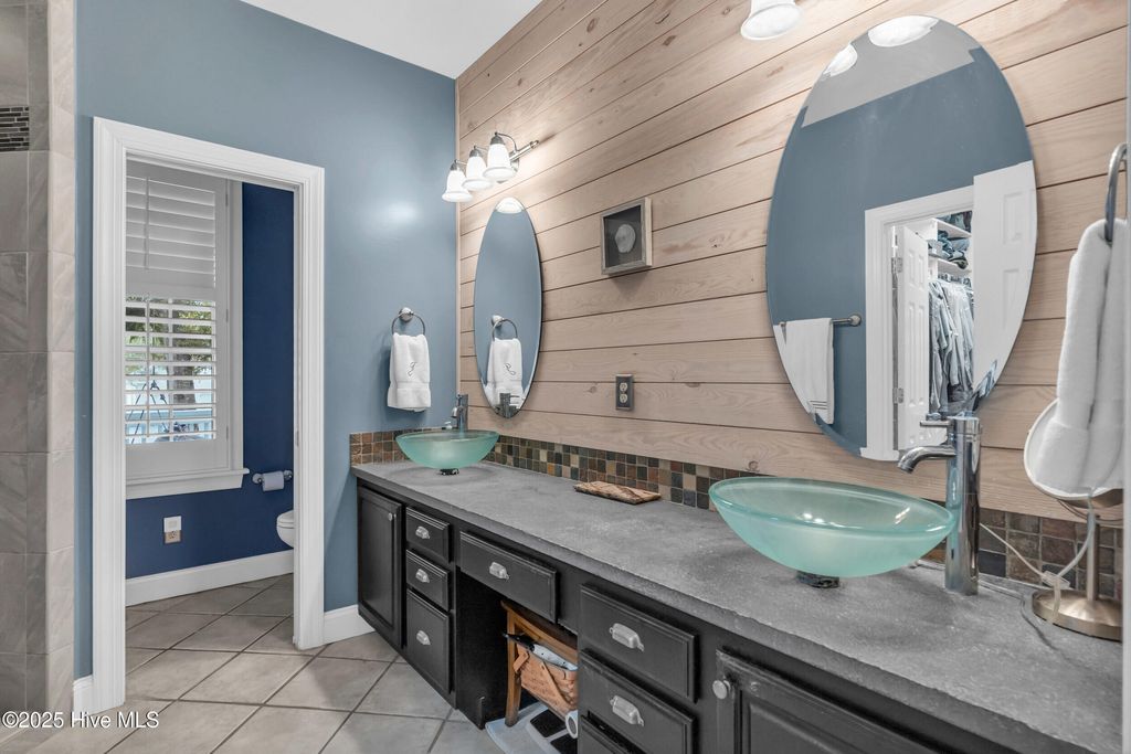 Image 24 of property listing at 500 W St George Street, Southport, NC 28461