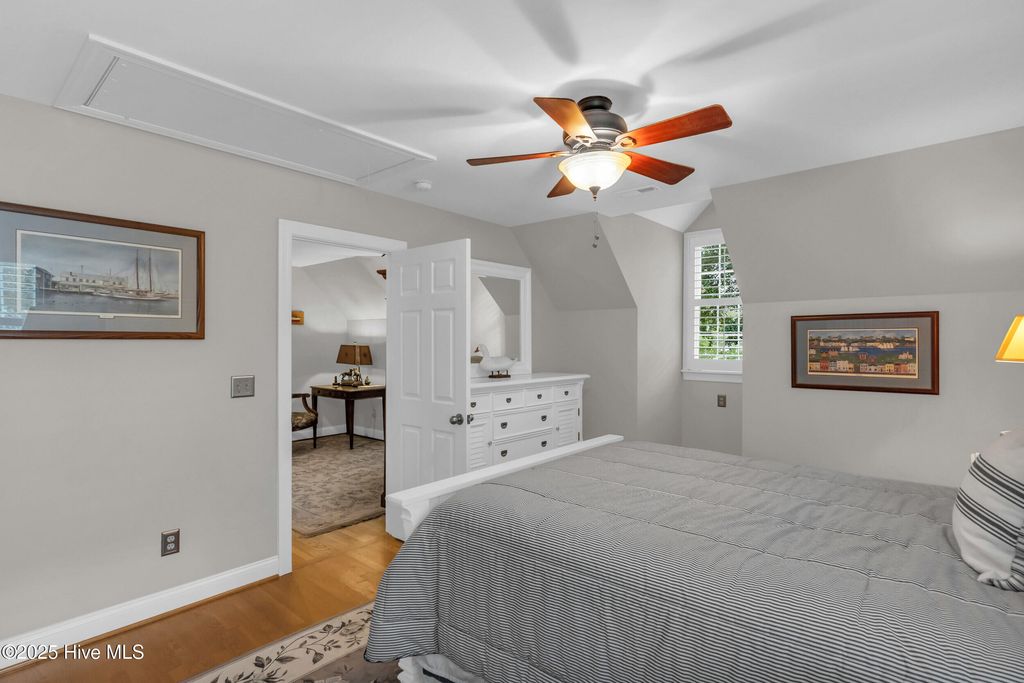 Image 30 of property listing at 500 W St George Street, Southport, NC 28461