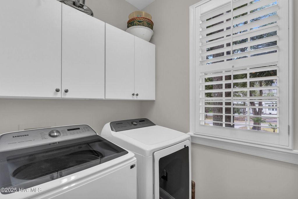 Image 40 of property listing at 500 W St George Street, Southport, NC 28461