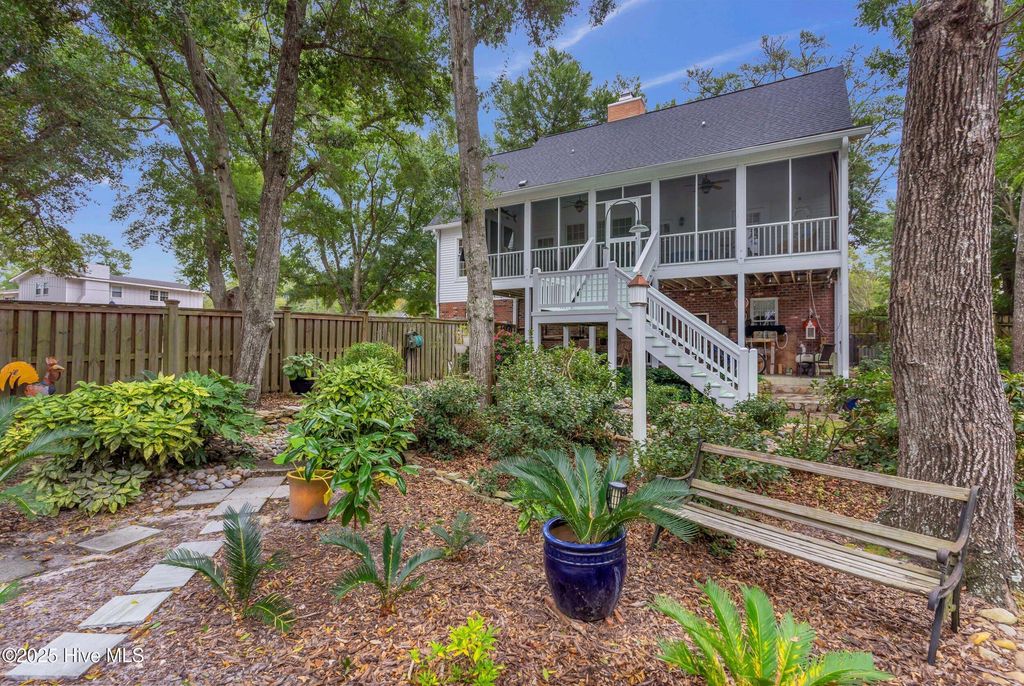 Image 46 of property listing at 500 W St George Street, Southport, NC 28461