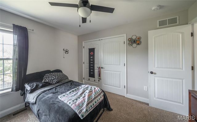 117 Creek View Drive, St Robert, MO 65584