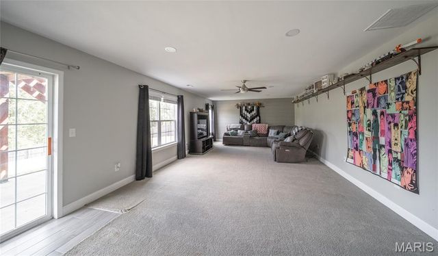 117 Creek View Drive, St Robert, MO 65584