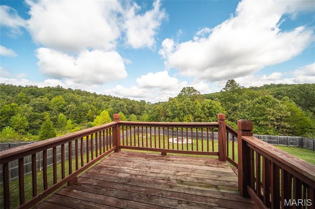 117 Creek View Drive, St Robert, MO 65584