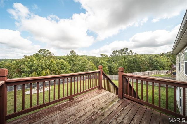 117 Creek View Drive, St Robert, MO 65584