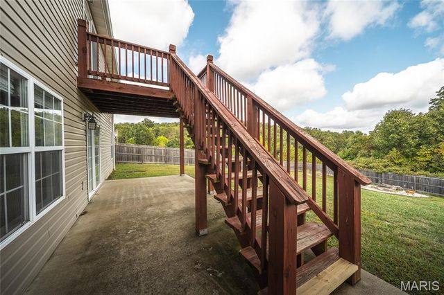 117 Creek View Drive, St Robert, MO 65584