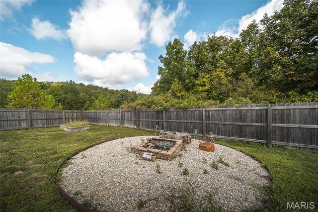 117 Creek View Drive, St Robert, MO 65584