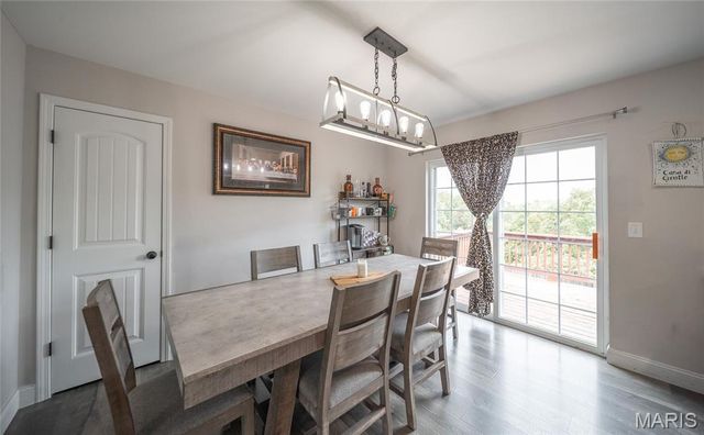 117 Creek View Drive, St Robert, MO 65584