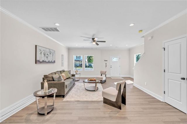 109 N 4th ST, Suffolk, VA 23434