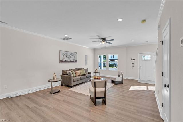109 N 4th ST, Suffolk, VA 23434
