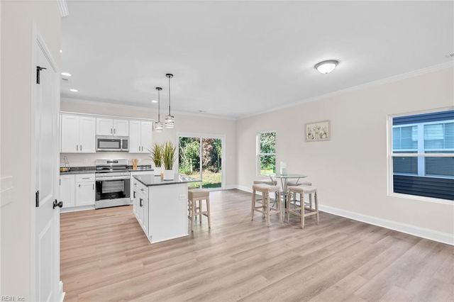 109 N 4th ST, Suffolk, VA 23434