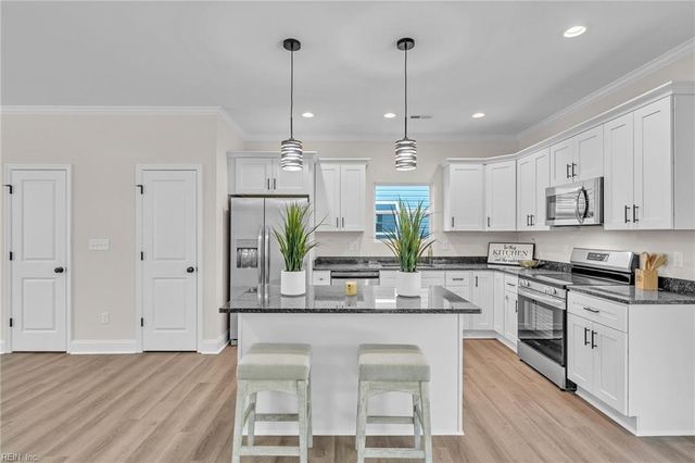 109 N 4th ST, Suffolk, VA 23434