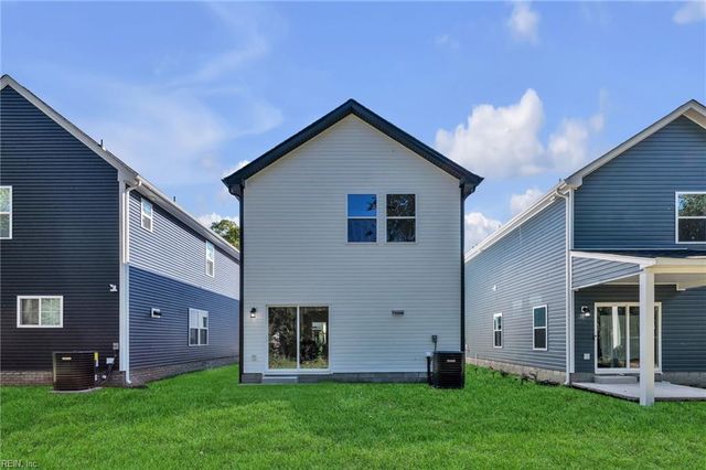 109 N 4th ST, Suffolk, VA 23434