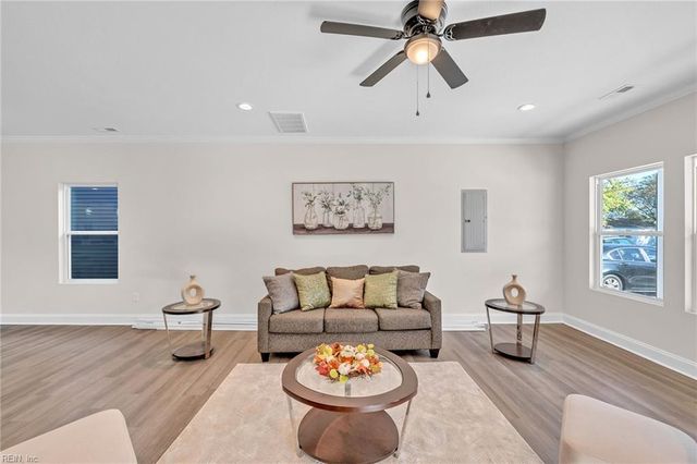 109 N 4th ST, Suffolk, VA 23434