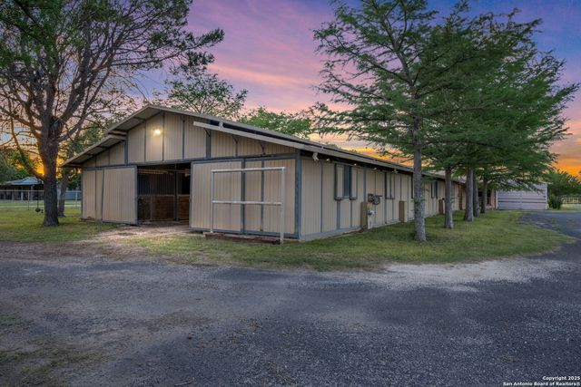 25 Zoeller Lane, Boerne, TX 78006