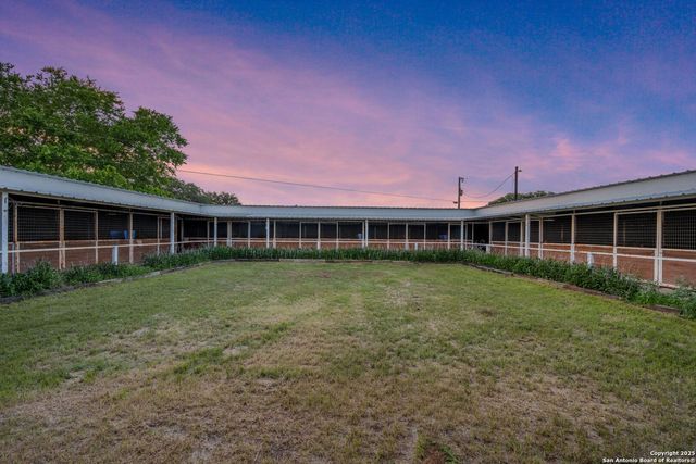 25 Zoeller Lane, Boerne, TX 78006