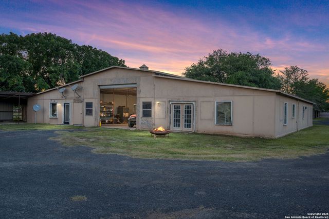 25 Zoeller Lane, Boerne, TX 78006