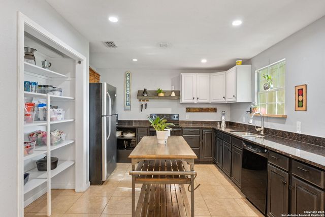 25 Zoeller Lane, Boerne, TX 78006