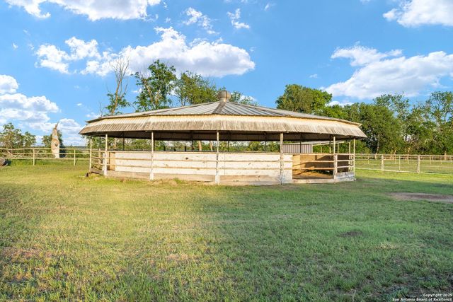 25 Zoeller Lane, Boerne, TX 78006