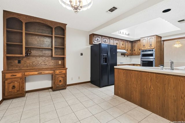10822 Royal Blf, San Antonio, TX 78239