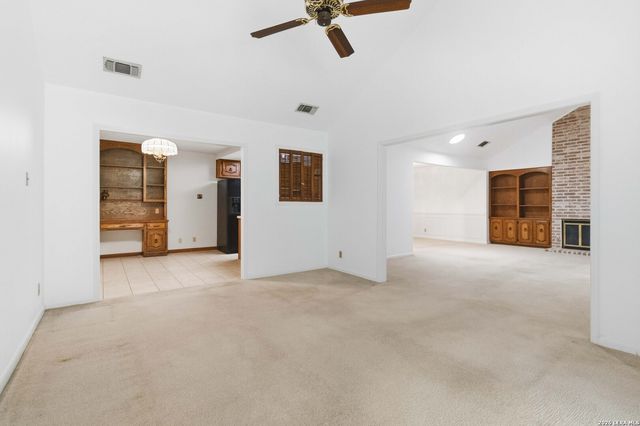 10822 Royal Blf, San Antonio, TX 78239