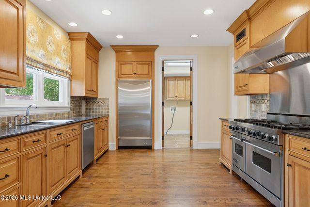 622 Broadway Avenue, Jackson, MS 39216