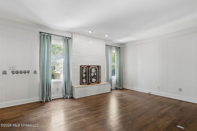 622 Broadway Avenue, Jackson, MS 39216