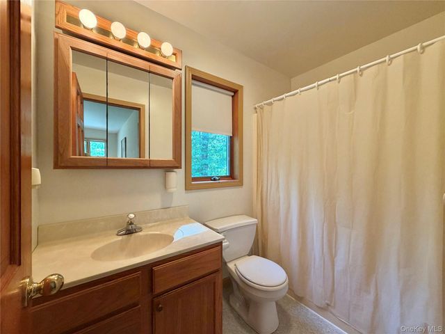 468 Decker Road, Wallkill, NY 12589