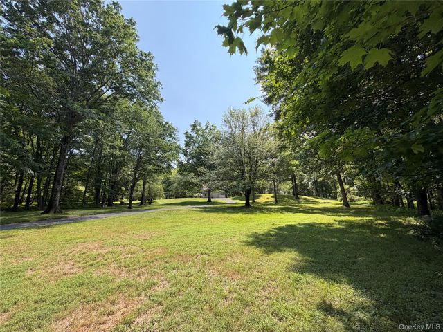 468 Decker Road, Wallkill, NY 12589