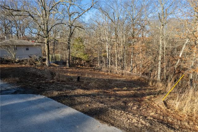 9373 Summers Road, Rogers, AR 72756