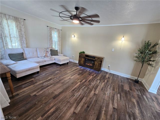 132 E Main Street, South Amherst, OH 44001