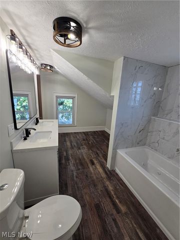 132 E Main Street, South Amherst, OH 44001