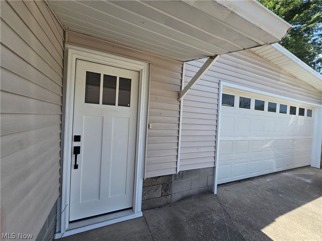132 E Main Street, South Amherst, OH 44001