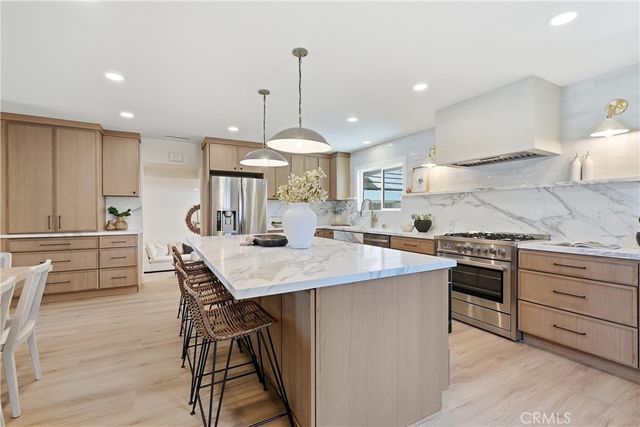 20302 Craimer Lane, Huntington Beach, CA 92646