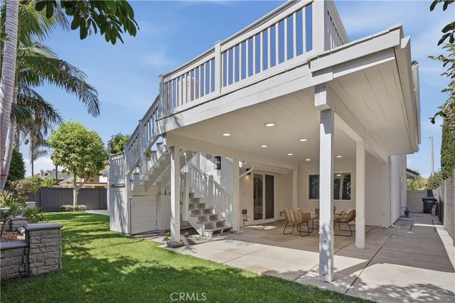 20302 Craimer Lane, Huntington Beach, CA 92646