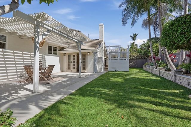 20302 Craimer Lane, Huntington Beach, CA 92646